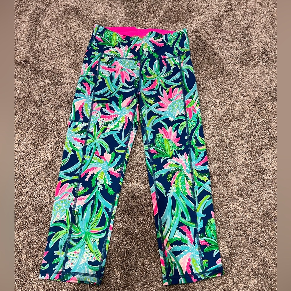 Lilly Pulitzer Size M Luxletic High Rise Weekender Crop Leggings
